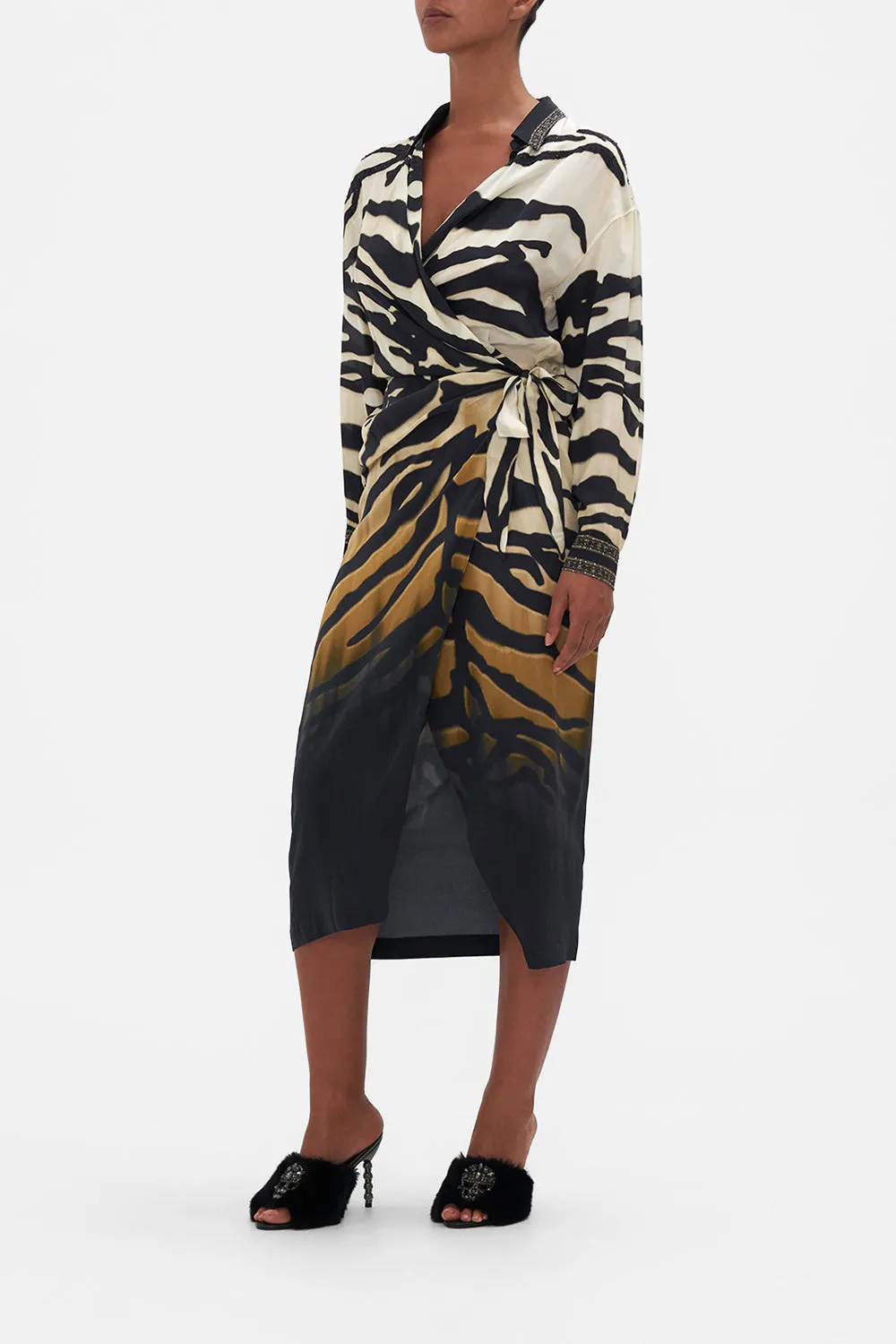 TWIST FRONT SHIRT DRESS TAME MY TIGER